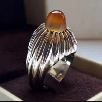 انگشتره فوق کلکسیونی