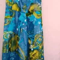 لباس مجلسی زنانه|لباس|شیراز, شیشه‌گری|دیوار