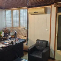 ۸۰ متر سند اداری بر ولیعصر