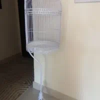 قفس پایه دار