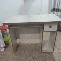 میز کامپیوتر