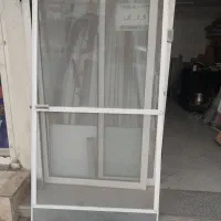 توری . تور . پشه گیر . پشه بند