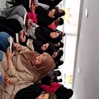 خانم های بالای 20سال