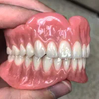 دندان مصنوعی  / نگهدارنده ارتودنسی  / الاینر شفاف