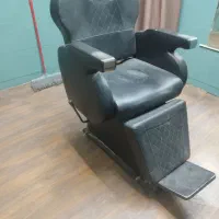 یک عدد صندلی طرح وی ای پی کلا ۶ ماه کار کرده