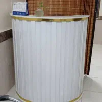 میز پذیرش و صندلی اداری