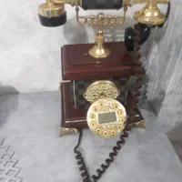تلفن قدیمی کلکسیونی