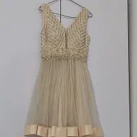 چند دست لباس مجلسی