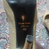 کفش پاشنه بلند|کیف، کفش، کمربند|پیشوا, |دیوار