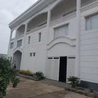 فروش ساختمان و شرکت دارویی