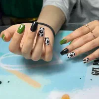 آف کاشت ناخن
