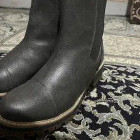 کفش بوت ۴۲
