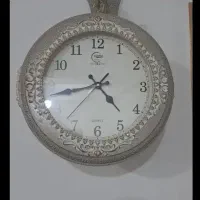 ساعت دیواری دو طرفه