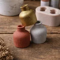 گلدان گل مصنوعی