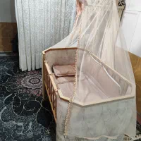 تخت نوزاد کنار مادر anglle|اسباب و اثاث بچه|کرج, مصباح|دیوار