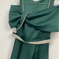 لباس مجلسی|لباس|مشهد, الهیه|دیوار