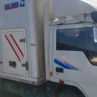 ماشین یخچالدار با مسیر بستنی