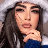آموزش صفر تا صد میکاپ  +هدیه(پک اموزش کاشت مژه )