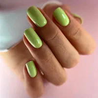 مرکز کاشت ناخن و آموزش