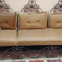 مبل هفت نفره همراه با بوفه و جاروزنامه ای و ساعت|مبلمان خانگی و میز عسلی|شیراز, نصر|دیوار