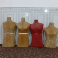 مانکن سالم بدون ایراد|فروشگاه و مغازه|بیستون, |دیوار