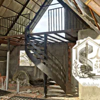 تولید پله‌‌های صاف، مارپیچ، گردون و حوله‌محور