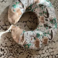 بالشت شیردهی