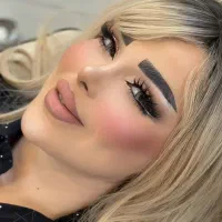 آموزش خودآرایی و میکاپ