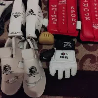 لباس و تجهیزات تکواندو