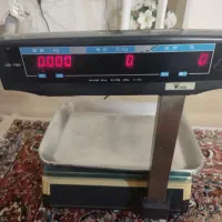 ترازو  اصل ژاپن|سایر لوازم برقی|اردبیل, |دیوار
