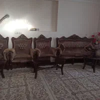 مبل سلطنتی با میز عسلی
