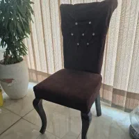 صندلی قهوه ای تیره