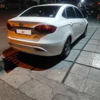 جک j4 مدل 1401 بی رنگ کم کار