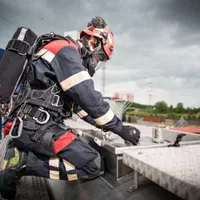 پیچ و رولپلاک آب بندی شستشو رنگ نما راپل داربست|خدمات پیشه و مهارت|پردیس, فاز ۲|دیوار