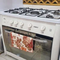 اجاق گاز تمیز و مرتب