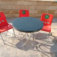 میز و صندلی