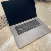 مک بوک پرو ۲۰۱۹ core i9/64/1TB