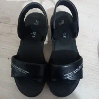 کفش دخترانه|کفش و لباس بچه|اقبالیه, |دیوار