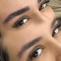 مدل میکروبلیدینگ ابرو (ظرفیت محدود)(تمدید شد)