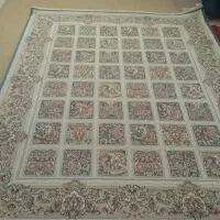 یک عدد فرش ۷۰۰ شانه . معاوضه با موبایل هم دارم
