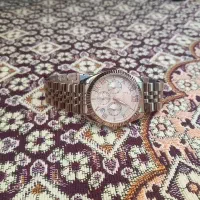 ساعت نو تضمینی