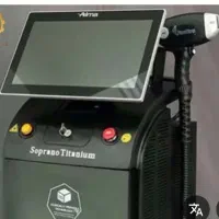 اپراتور خانم لیزر موهای زائد