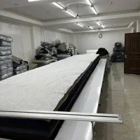 وسط کار آقا تولیدی پوشاک زنانه