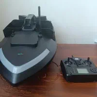 قایق طعمه پاش ماهیگیری