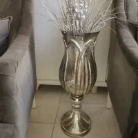 گلدان کنار سالنی رنگ سیلور بسیار زیبا