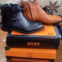 حراج تعدادی پوتین کفش با قیمت عالی