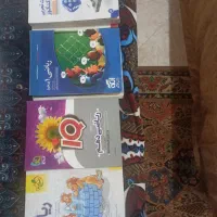 کتب ریاضی  گاج و خیلی سبز و نشر الگو و مهرو ماه