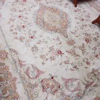 فرش کرم رنگ ۱۲ متری کار کرده|فرش|رشت, باهنر|دیوار