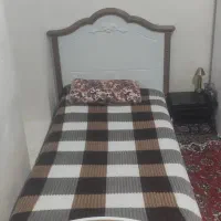 تخت خواب یک نفره