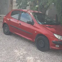 پژو ۲۰۶ مدل۸۴ یه گلگیر رنگ شاسیها فابریک بدون ضربه